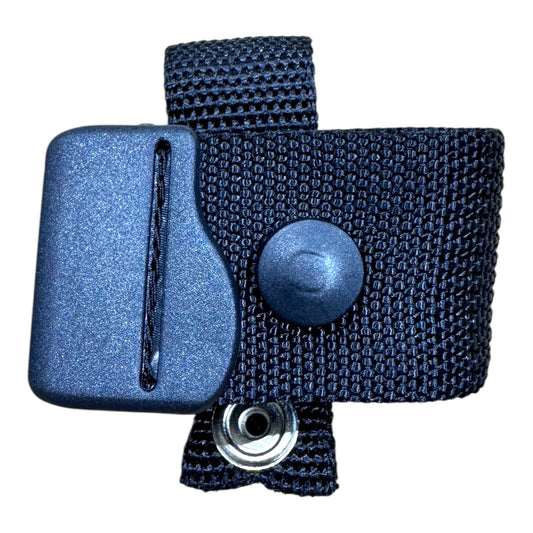VERTICAL LEATHER GLOVE CARRIER (With Point the Dot Snap) Search Glove Holder Hi-Tec Intervention